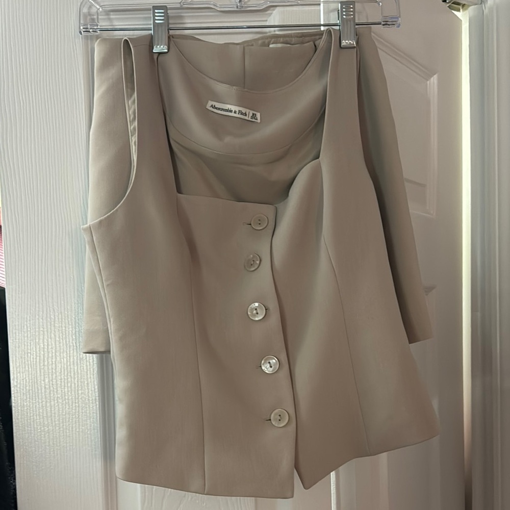 Abercrombie Beige Skirt and Vest Set